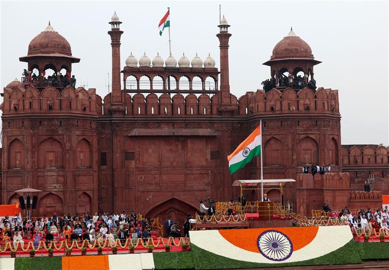 PM unfurling the Tricolour flag at the ramparts of Red Fort on the occasion of 77th Independence Day, in New Delhi on August 15, 2023.