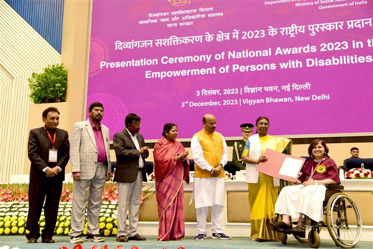 The President of India, Smt. Droupadi Murmu confers the National Awards for the Empowerment of Persons with Disabilities for the year 2023 on the occasion of the International Day of Persons with Disabilities at Vigyan Bhawan, in New Delhi on December 03, 2023. The Union Minister for Social Justice and Empowerment, Dr. Virendra Kumar and other dignitaries are also present.