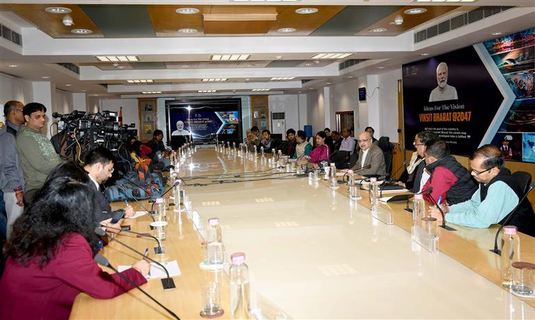 The Chief Executive Officer (CEO), NITI Aayog, Shri BVR Subrahmanyam Briefing the media on ‘Viksit Bharat@2047: Voice of Youth’ Workshop at Niti Bhawan, in New Delhi on December 10, 2023.