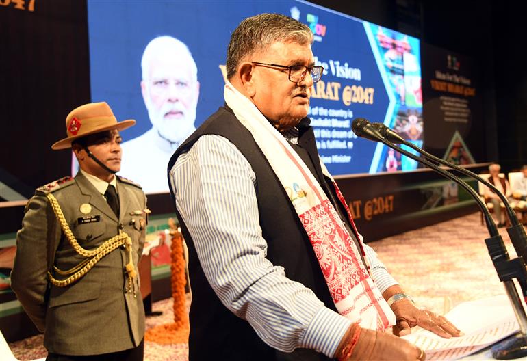 The Governor of Assam, Shri Gulab Chand Kataria addressing at the launch of Viksit Bharat @2047 virtually by PM at IIT, in Guwahati on December 11, 2023. 