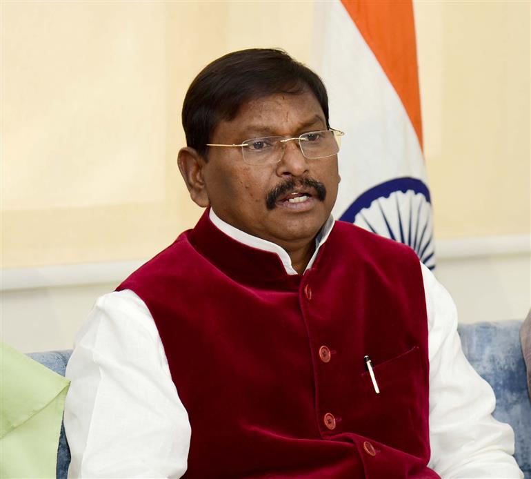 The Union Minister for Tribal Affairs & Agriculture and Farmers Welfare, Shri Arjun Munda interacts with the media on the achievements of Ministry of Health & Family Welfare in presence of the Union Minister of State for Agriculture & Farmers’ Welfare and Food Processing Industries, Smt. Shobha Karandlaje and other dignitaries, in New Delhi on December 20, 2023.