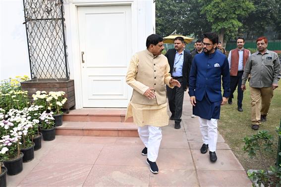 The Chief minister of Madhya Pradesh, Dr. Mohan Yadav called on the Union Minister for Information & Broadcasting, Youth Affairs and Sports, Shri Anurag Singh Thakur at his residence (22 Akabar Road), in New Delhi on December 24, 2023.