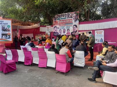 Glimpses of Viksit Bharat Sankalp Yatra program at Sawan Park, Harijan Basti, Ashok vihar phase -lll, in New Delhi on December 28, 2023.