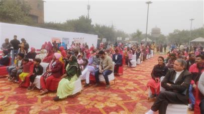 Shri Ramesh Bidhuri, MP (Lok Sabha) at Viksit Bharat Sankalp Yatra program in Pravasi Ekta Park, Govindpuri, South East Delhi on December 31, 2023.