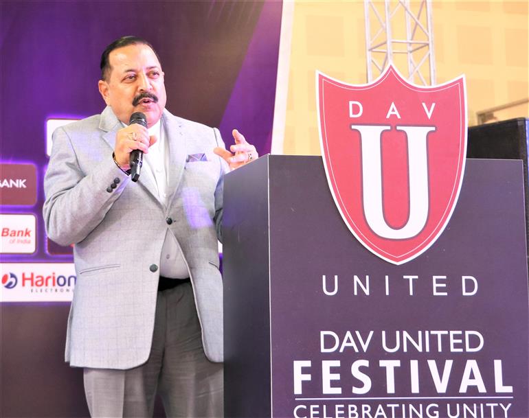 The Minister of State for Science & Technology and Earth Sciences (I/C), Prime Minister’s Office, Personnel, Public Grievances & Pensions, Atomic Energy and Space, Dr. Jitendra Singh addressing at the occasion of DAV United Festival titled “Celebrating Unity" at Indira Gandhi Stadium, in New Delhi on Fabruary 05, 2023. 