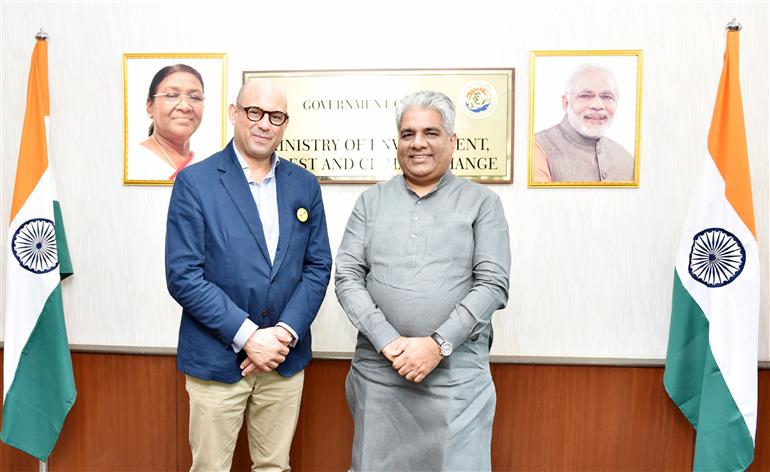 The Union Minister for Environment, Forest & Climate Change, Labour & Employment, Shri Bhupender Yadav meets with Mr. Simon Stiell, Executive Secretary, UNFCCC at Indira Paryavaran Bhawan, in New Delhi on February 25, 2023.