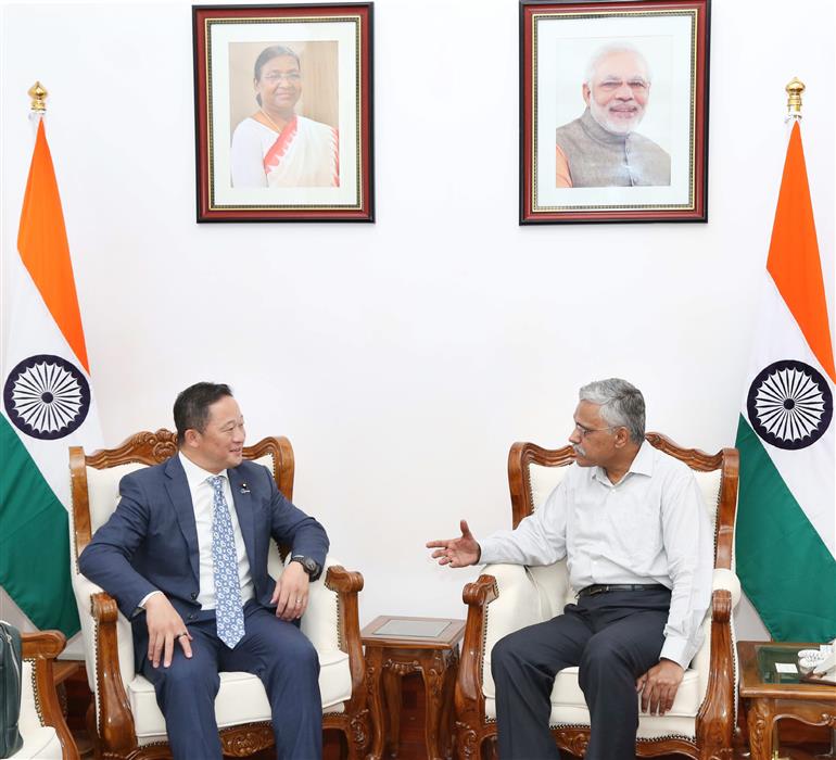 The State Minister of Cabinet Office, Japan, Mr. Yoshiaki Wada calls on the Defence Secretary, Shri Giridhar Aramane, in New Delhi on July 19, 2023.