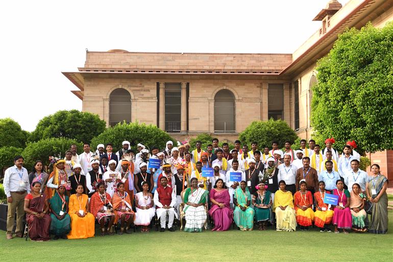  The President of India, Smt Droupadi Murmu in a group photograph with the members of 75 Particularly Vulnerable Tribal Groups (PVTGs) from various States and Union Territories at Rashtrapati Bhavan, in New Delhi on June 12, 2023.