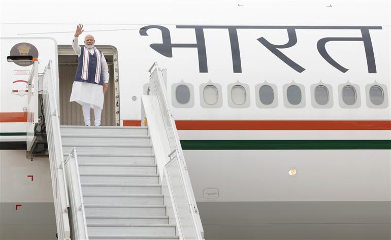 प्रधानमंत्री श्री नरेन्द्र मोदी 20 जून, 2023 को नई दिल्ली से अपनी अमेरिका यात्रा के लिए रवाना हुए।:Prime Minister's Office प्रधानमंत्री श्री नरेन्द्र मोदी 20 जून, 2023 को नई दिल्ली से अपनी अमेरिका यात्रा के लिए रवाना हुए।:Prime Minister