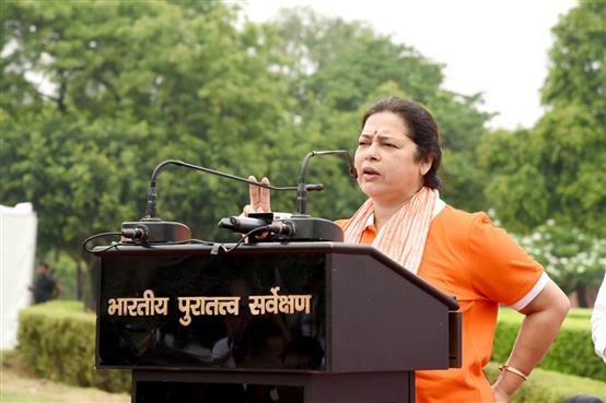 The Minister of State for External Affairs and Culture, Smt. Meenakashi Lekhi addressing at the International Yoga Day 2023 organized by Ministry of Culture at Purana Qila, in New Delhi on June 21, 2023.:Ministry of Culture