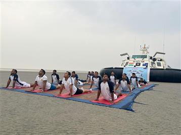 Glimpses of Indian Coast Guard organising Coastal Ring of Yoga all along the Indian coastline to mark International Day of Yoga on June 21, 2023.:Ministry of Defence