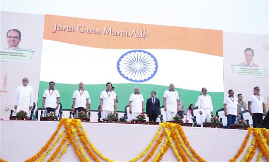 The Vice President and Chairman of Rajya Sabha, Shri Jagdeep Dhankhar attends the 9th International Day of Yoga 2023 celebrations at Jabalpur, in Madhya Pradesh on June 21, 2023.:Vice President