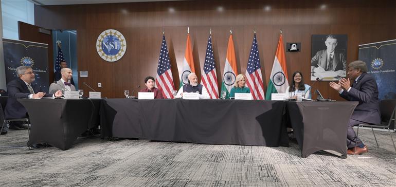 प्रधानमंत्री श्री नरेन्द्र मोदी ने 21 जून, 2023 वाशिंगटन डीसी, अमेरिका स्थित नेशनल साइंस फाउंडेशन में स्किलिंग फॉर फ्यूचर कार्यक्रम में शिरकत की।:Prime Minister's Office प्रधानमंत्री श्री नरेन्द्र मोदी ने 21 जून, 2023 वाशिंगटन डीसी, अमेरिका स्थित नेशनल साइंस फाउंडेशन में स्किलिंग फॉर फ्यूचर कार्यक्रम में शिरकत की।:Prime Minister