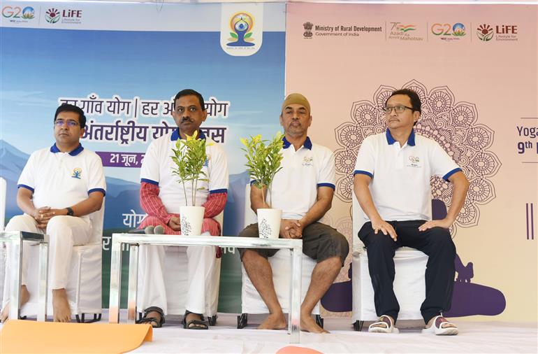 The Secretary, Ministry of Rural Development, Shri Shailesh Kumar Singh attends the 9th International Day of Yoga 2023 celebration at Krishi Bhawan, in New Delhi on June 21, 2023.:Ministry of Rural Development