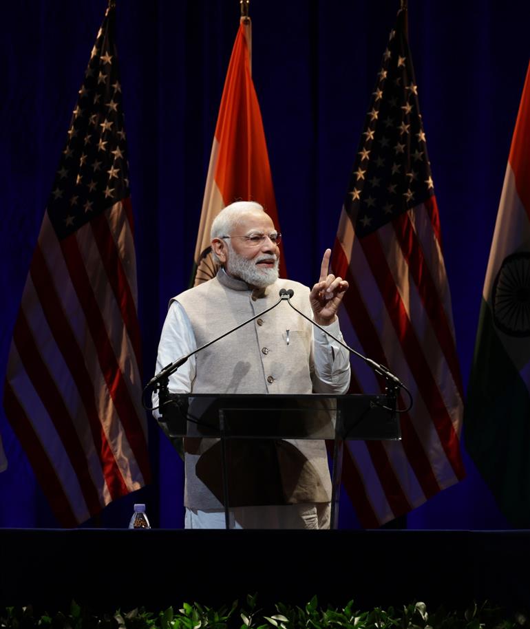 प्रधानमंत्री श्री नरेन्द्र मोदी 23 जून, 2023 को वाशिंगटन डीसी, व्हाइट हाउस में यूएस-इंडिया स्ट्रेटेजिक पार्टनरशिप फोरम (यूएसआईएसपीएफ) को संबोधित करते हुए।:Prime Minister's Office प्रधानमंत्री श्री नरेन्द्र मोदी 23 जून, 2023 को वाशिंगटन डीसी, व्हाइट हाउस में यूएस-इंडिया स्ट्रेटेजिक पार्टनरशिप फोरम (यूएसआईएसपीएफ) को संबोधित करते हुए।:Prime Minister
