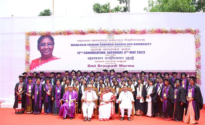 The President of India, Smt. Droupadi Murmu at the 12th convocation of Maharaja Sriram Chandra Bhanja Deo University at Baripada, in Odisha on May 6, 2023.