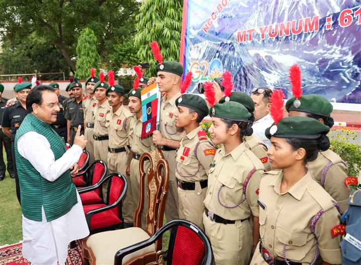 The Minister of State for Defence and Tourism, Shri Ajay Bhatt interacting with NCC Cadets  of 85th NCC  Mountaineering Expedition to Mt Yunum at HP, in New Delhi on May 17, 2023.