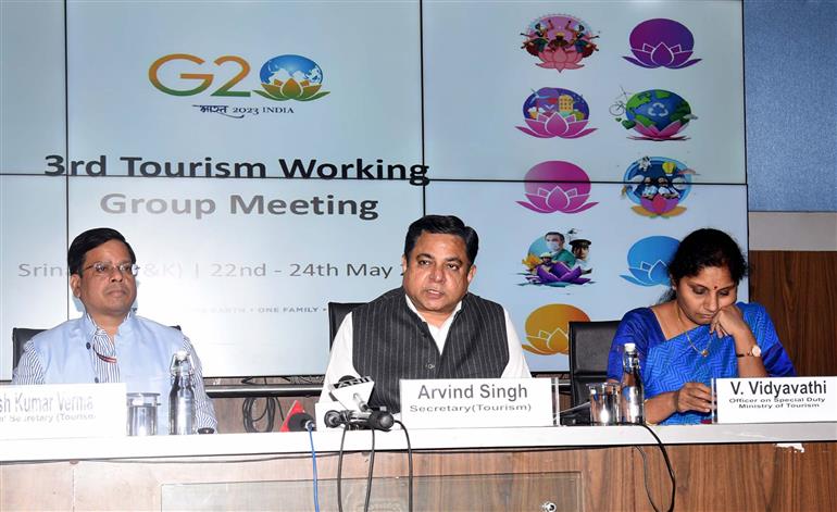 The Secretary of Tourism, Shri Arvind Singh briefing the media on 3rd Tourism Working Group Meeting, in New Delhi on 19 May 2023.