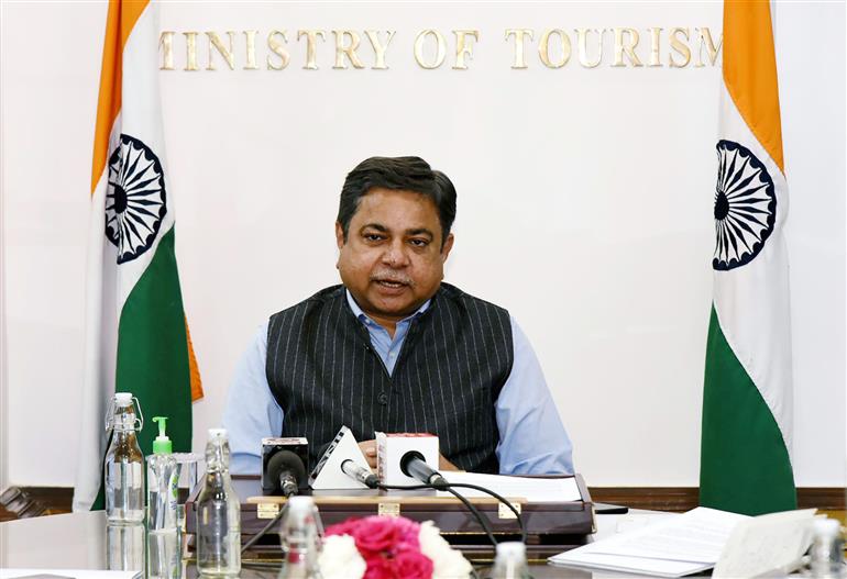 The Secretary, Ministry of Tourism, Shri Arvind Singh addressing a Press Conference on outcomes of G20 Tourism Working Group Meeting, in Srinagar on May 26, 2023.