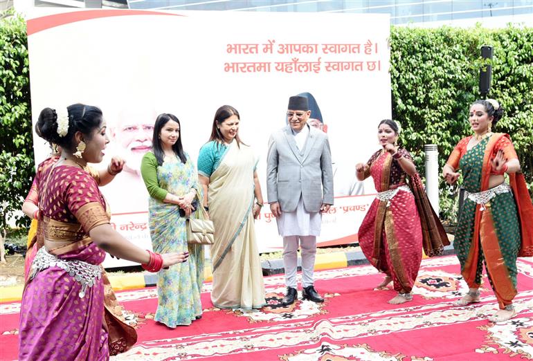 The Prime Minister of Nepal, Shri Pushpa Kamal Dahal receives a warm traditional welcome during his visit to India, in New Delhi on May 31, 2023.