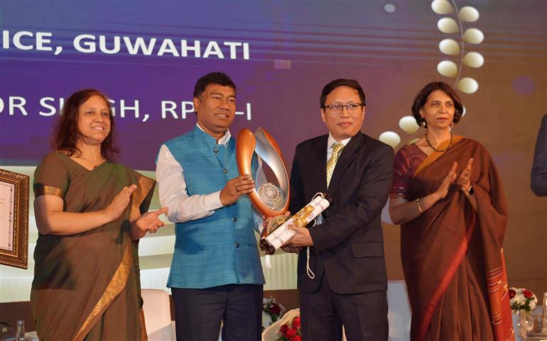 The Minister of State for Petroleum & Natural Gas, Labour and Employment, Shri Rameswar Teli at the inauguration of the 71st Foundation Day of EPFO at Bharat Mandapam, in Pragati Maidan, New Delhi on November 01, 2023.