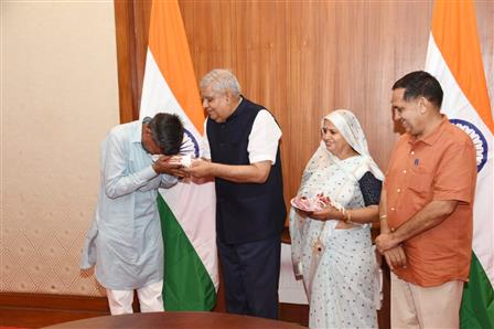 The Vice President, Shri Jagdeep Dhankhar meeting with farmer Ramu Lal Ji Bhamu and his family members from Dudu, Rajasthan along with Trustees of Shri Dhanna Bhagat Mandir at Parliament House Complex, in New Delhi on November 01, 2023.