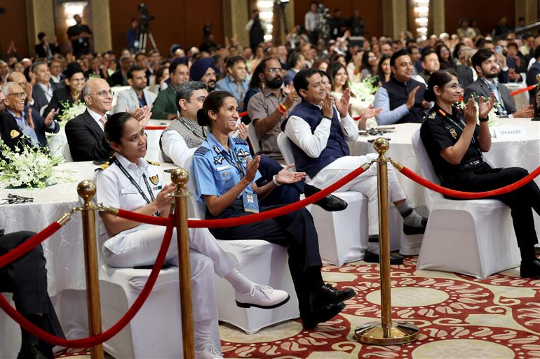 04 नवंबर, 2023 को नई दिल्ली में 21वें हिंदुस्तान टाइम्स लीडरशिप समिट 2023 में उपस्थित लोग। इस अवसर पर प्रधानमंत्री श्री नरेन्द्र मोदी ने संबोधित किया।