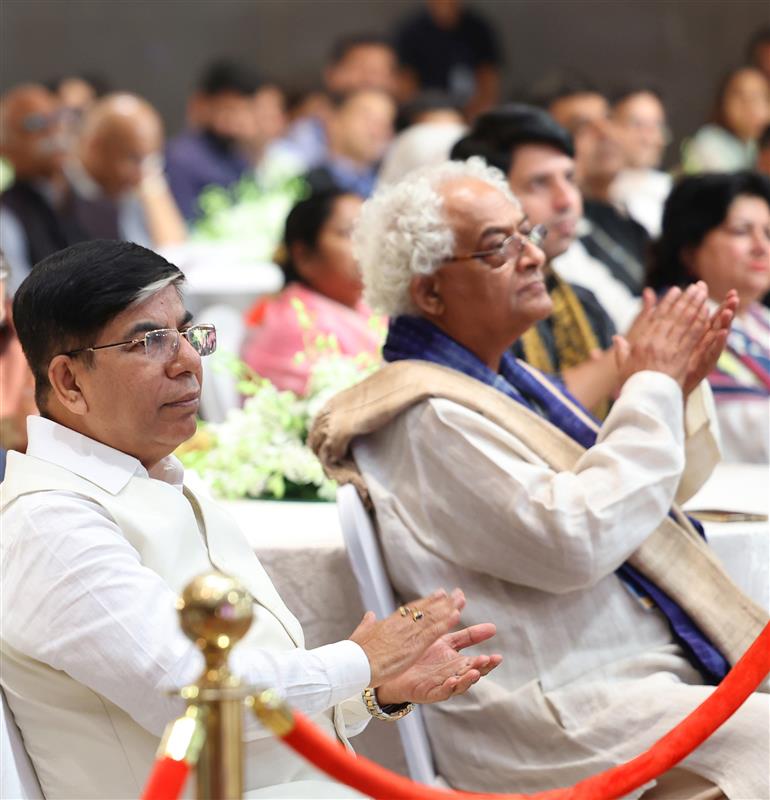 04 नवंबर, 2023 को नई दिल्ली में 21वें हिंदुस्तान टाइम्स लीडरशिप समिट 2023 में उपस्थित लोग। इस अवसर पर प्रधानमंत्री श्री नरेन्द्र मोदी ने संबोधित किया।