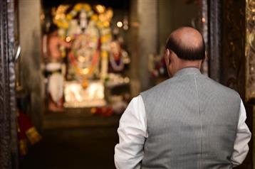 The Union Minister for Defence, Shri Rajnath Singh offering prayers at Sri Srinivasa Perumal temple, in Singapore on November 18, 2023.