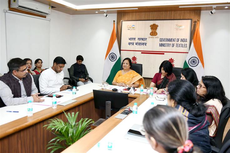 The Union Minister of State for Railways and Textiles, Smt. Darshana Jardosh briefing the media after unveiled Saree Walkathon portal at Udhyog Bhavan, in New Delhi on November 21, 2023.