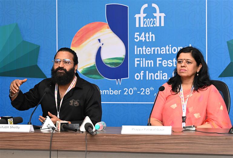 Rishabh Shetty, actor and director of feature film “Kantara” addressing a press conference held by PIB at the 54th IFFI, in Goa on November 28, 2023.