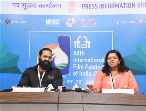 Rishabh Shetty, actor and director of feature film “Kantara” addressing a press conference held by PIB at the 54th IFFI, in Goa on November 28, 2023.