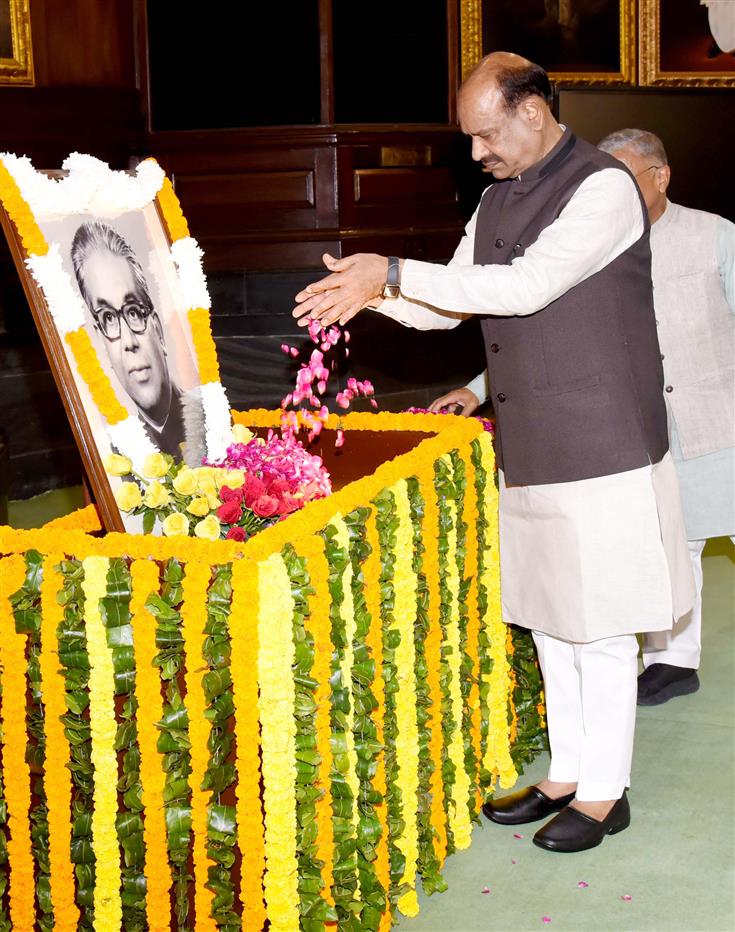 The Speaker of Lok Sabha, Shri Om Birla pays floral tributes to former Lok Sabha Speaker, Shri Bali Ram Bhagat on his birth anniversary at Parliament House, in New Delhi on October 07, 2023.