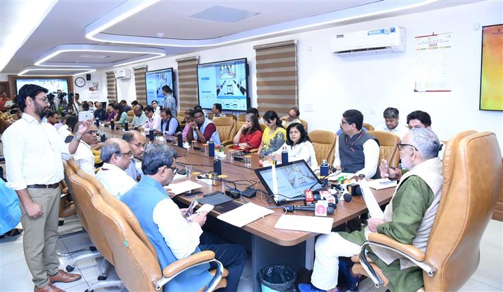 The Union Minister of Rural Development and Panchayati Raj, Shri Giriraj Singh briefing the media on the achievement of Department of Rural Development, in New Delhi on October 20, 2023.