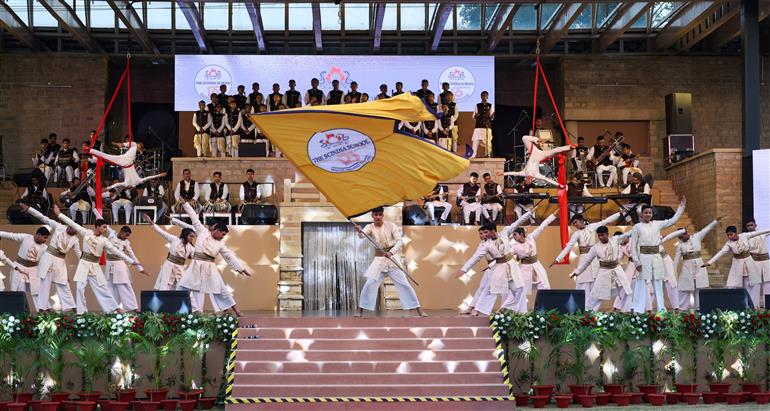 प्रधानमंत्री श्री नरेन्द्र मोदी ने 21 अक्टूबर, 2023 को मध्य प्रदेश के ग्वालियर में ‘सिंधिया स्कूल’ के 125वें संस्थापक दिवस के उपलक्ष्य में आयोजित कार्यक्रम में शिरकत की।