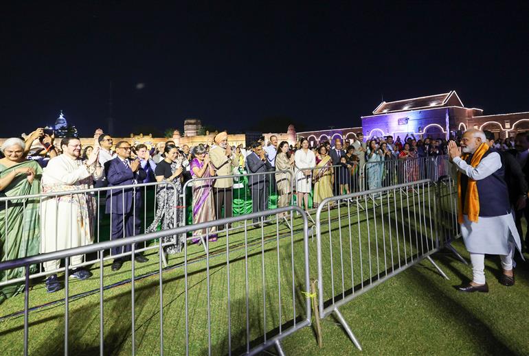 प्रधानमंत्री श्री नरेन्द्र मोदी ने 21 अक्टूबर, 2023 को मध्य प्रदेश के ग्वालियर में ‘सिंधिया स्कूल’ के 125वें संस्थापक दिवस के उपलक्ष्य में आयोजित कार्यक्रम में शिरकत की।