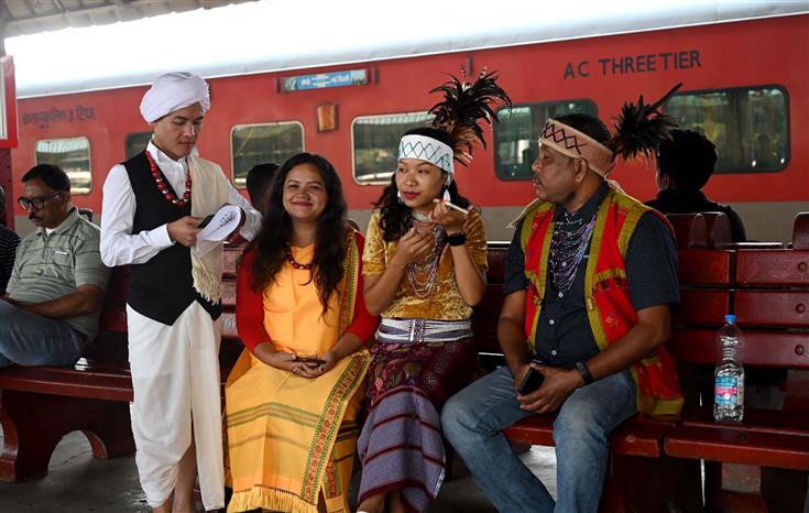 Meri Maati Mera Desh 2023 Amrit Kalash Yatra Delegation from Meghalaya and Nagaland arrive at New Delhi Railway Station, in New Delhi on October 27, 2023.