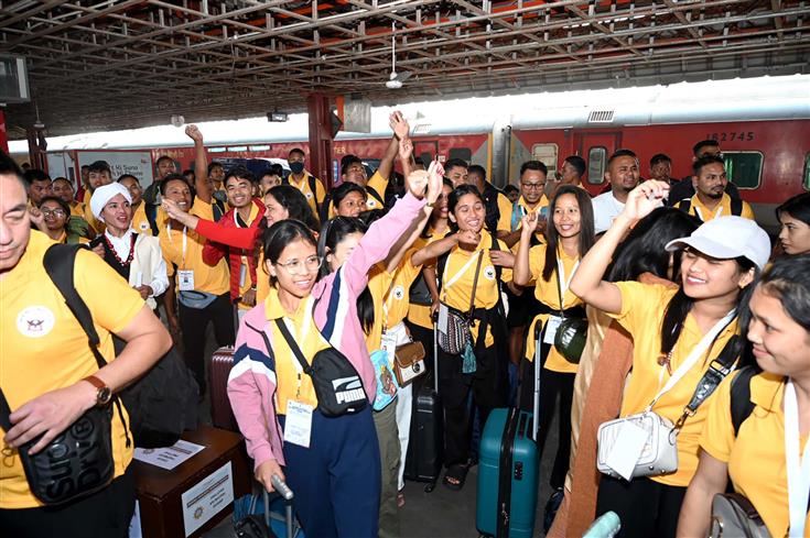 Meri Maati Mera Desh 2023 Amrit Kalash Yatra Delegation from Meghalaya and Nagaland arrive at New Delhi Railway Station, in New Delhi on October 27, 2023.