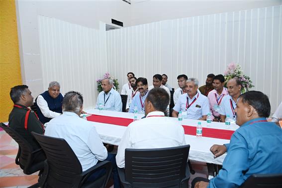 The Vice President and Chairman of Rajya Sabha, Shri Jagdeep Dhankhar interacting with ex-students of Sainik School (Chittorgarh) at Kota, in Rajasthan on September 05, 2023.