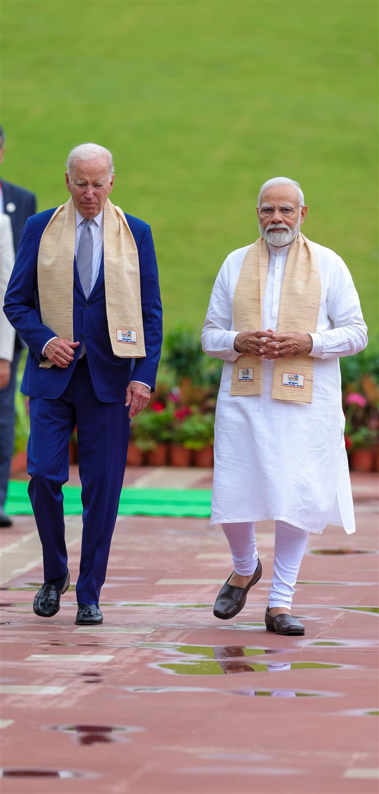 PM and G20 leaders arrive the Samadhi of Mahatma Gandhi at Rajghat, in New Delhi on September 10, 2023.