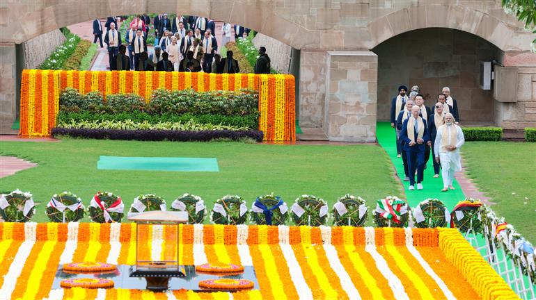 PM and G20 leaders arrive the Samadhi of Mahatma Gandhi at Rajghat, in New Delhi on September 10, 2023.