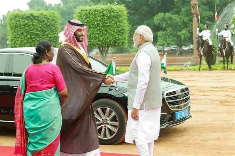 The President of India, Smt. Droupadi Murmu and PM attend the Ceremonial Reception of the Crown Prince and the Prime Minister of Saudi Arabia Mohammed bin Salman bin Abdulaziz Al Saud at Rashtrapati Bhawan, in New Delhi on September 11, 2023.