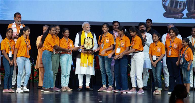 PM attends the closing ceremony of Kashi Sansad Sanskritik Mahotsav 2023 at Rudraksh International Cooperation and Convention Centre (Varanasi), in Uttar Pradesh on September 23, 2023.