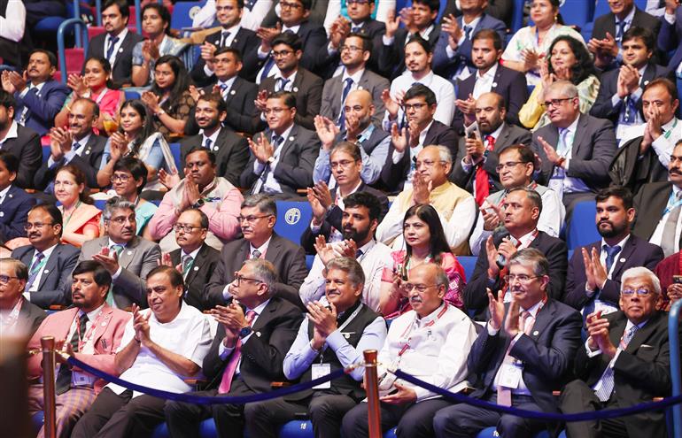 Gathering at the commemoration ceremony of 90 years of the Reserve Bank of India at Mumbai, in Maharashtra on April 01, 2024. PM addressing on the occasion.