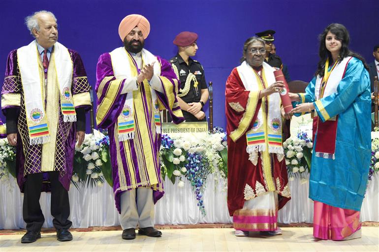 The President of India, Smt Droupadi Murmu graced the 4th convocation of AIIMS Rishikesh, in Uttarakhand on April 23, 2024.