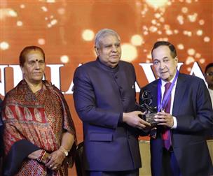 The Vice President of India and Chairman, Rajya Sabha, Shri Jagdeep Dhankhar presenting the 14th AIMA Managing India Awards, in New Delhi on April 23, 2024.