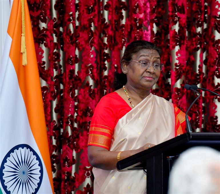 The President, Smt Droupadi Murmu addressing at the State dinner hosted by the Governor General of New Zealand, Ms. Dame Cindy Kiro at Government House, Wellington, in New Zealand on August 08, 2024.