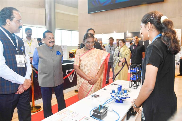  The President of India, Smt. Droupadi Murmu took a walkthrough of exhibition showcased on the India’s First National Space Day - 2024 celebrations at Bharat Mandapam, in New Delhi on August 23, 2024. 