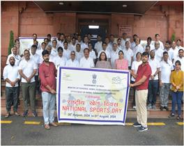 The Minister of State for Fisheries, Animal Husbandry and Dairying and Panchayati Raj, Prof. S.P. Singh Baghel celebrating National Sports Day, in New Delhi on August 29, 2024.