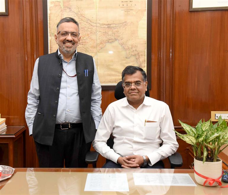 डॉ. टी.वी. सोमनाथन ने 30 अगस्त, 2024 को नई दिल्ली में नए कैबिनेट सचिव के रूप में पदभार ग्रहण किया।